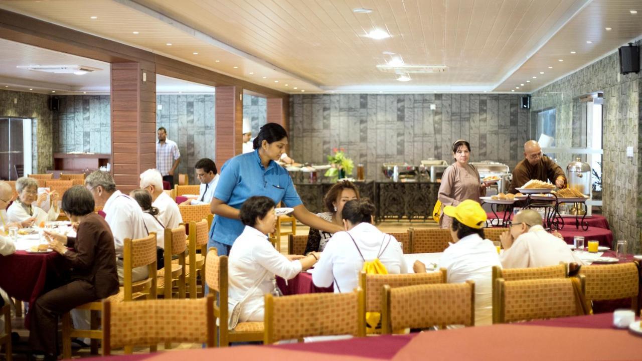 Miridiya Lake Resort Anuradhapura Exterior foto