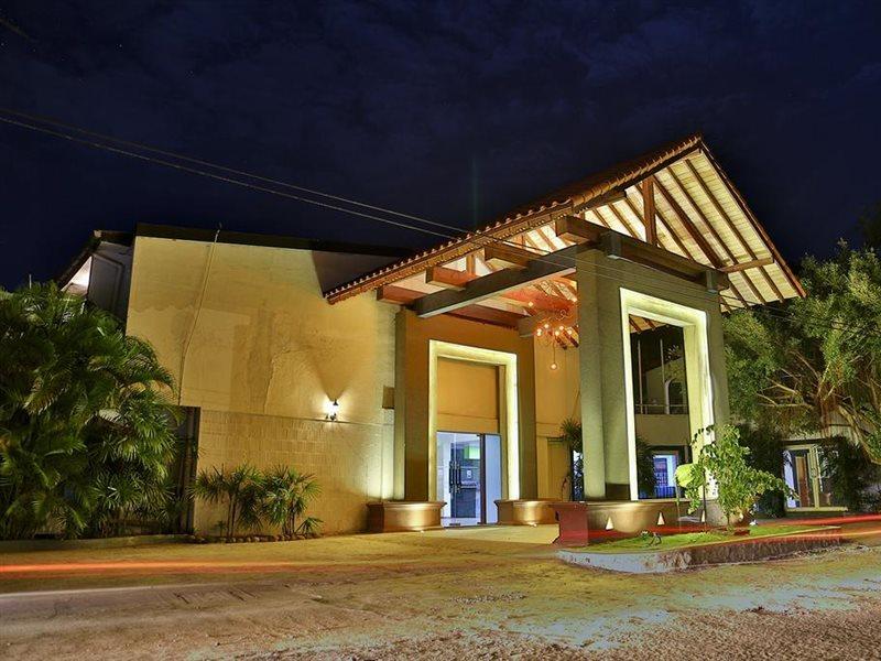 Miridiya Lake Resort Anuradhapura Exterior foto